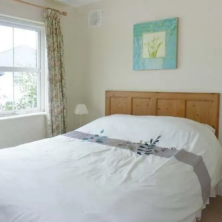 45 Castle Gardens *